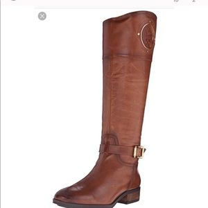 ⚡️Flash sale Vince Camuto phillie riding boot